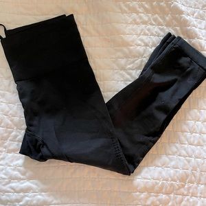 Athleta 3/4 leggings